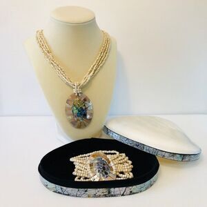 Vintage 80s Mosaic Shell White Beaded Necklace/Bracelet w/ Shell Gift Box BOHO